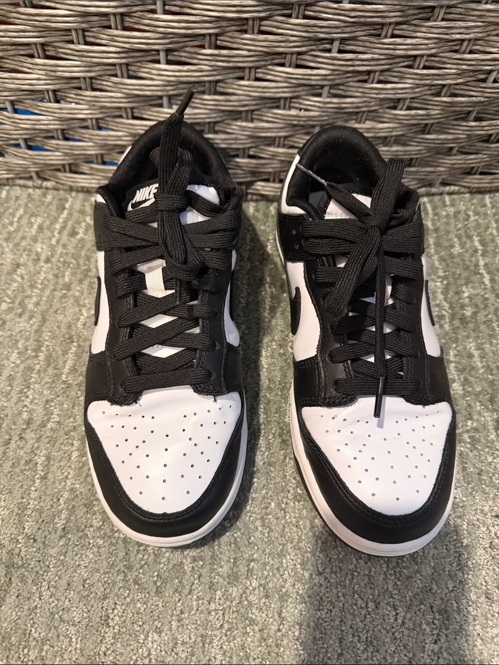Nike Men’s panda Low-Top Sneakers size 7